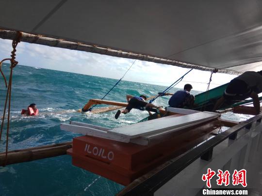 圖為救助現(xiàn)場。 中交公路規(guī)劃設計院有限公司 攝